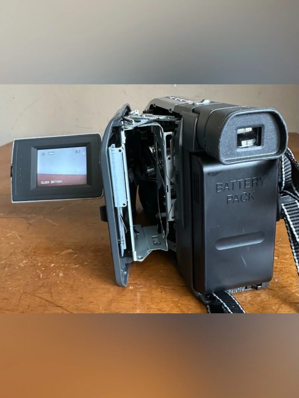 Panasonic PV-L353D VHS-C Tape 700x Digital Zoom Palmcorder Camcorder Recorder